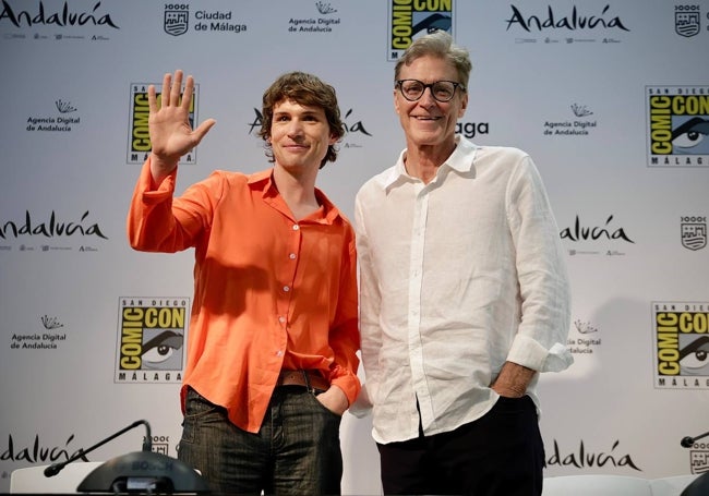 Nicholas Denton y John Lee Hancock, durante la presentación de la serie 'Talamasca'.